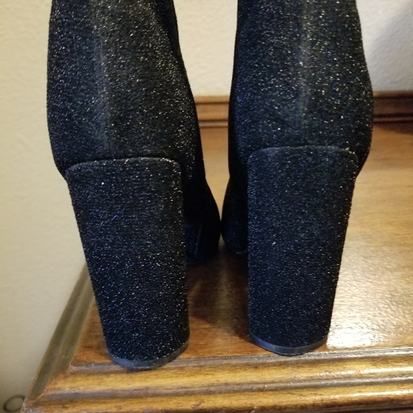 Chic open toed boots - Picture 3 of 6